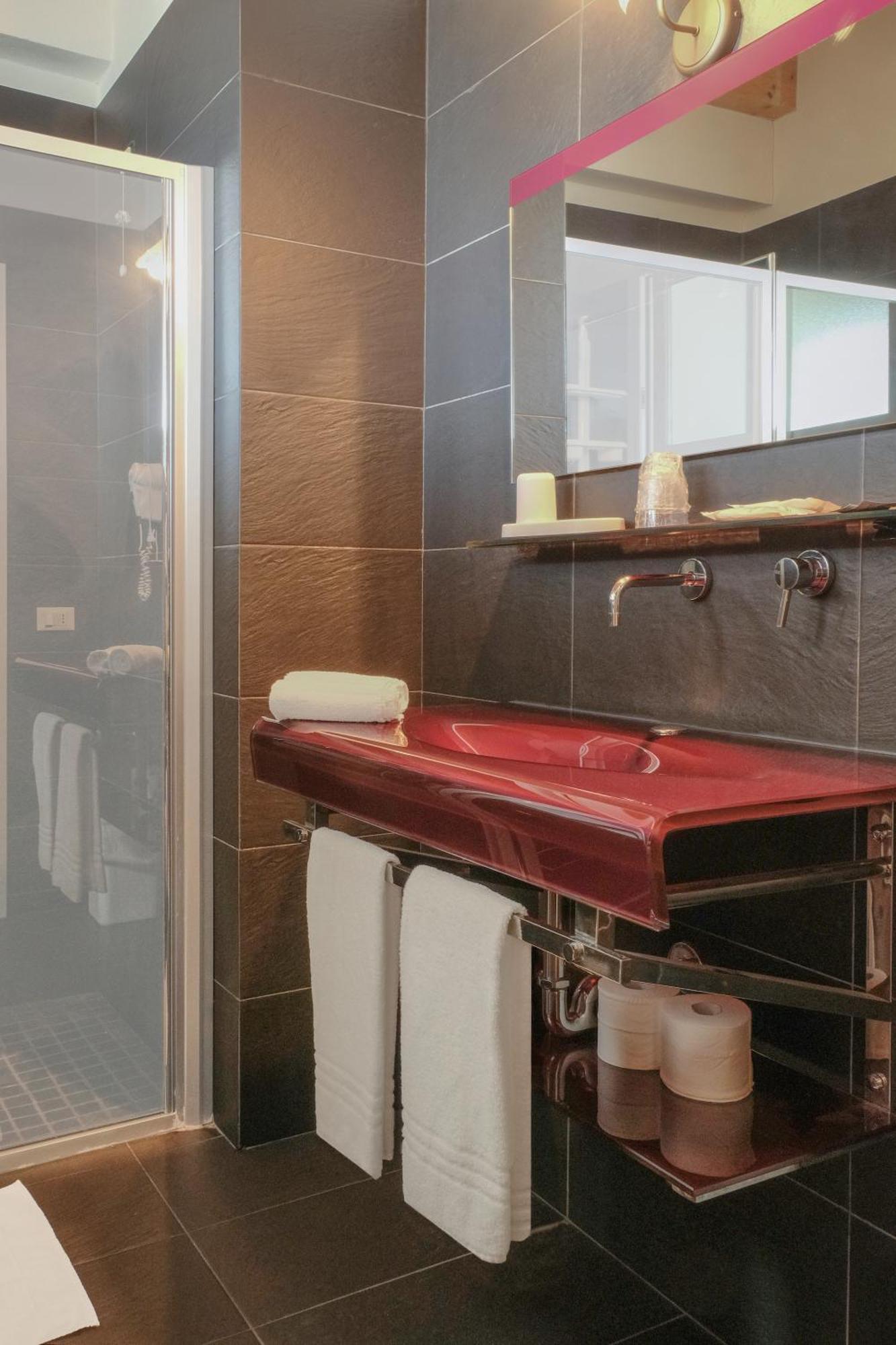 לידו די ג'סולו Hotel Manila חדר תמונה