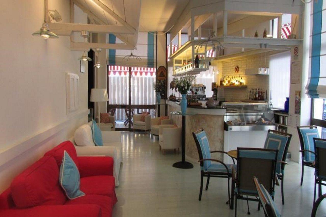לידו די ג'סולו Hotel Manila מראה חיצוני תמונה