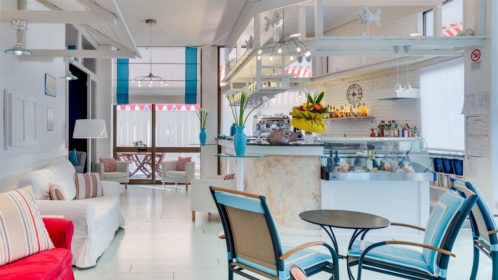 לידו די ג'סולו Hotel Manila מראה חיצוני תמונה